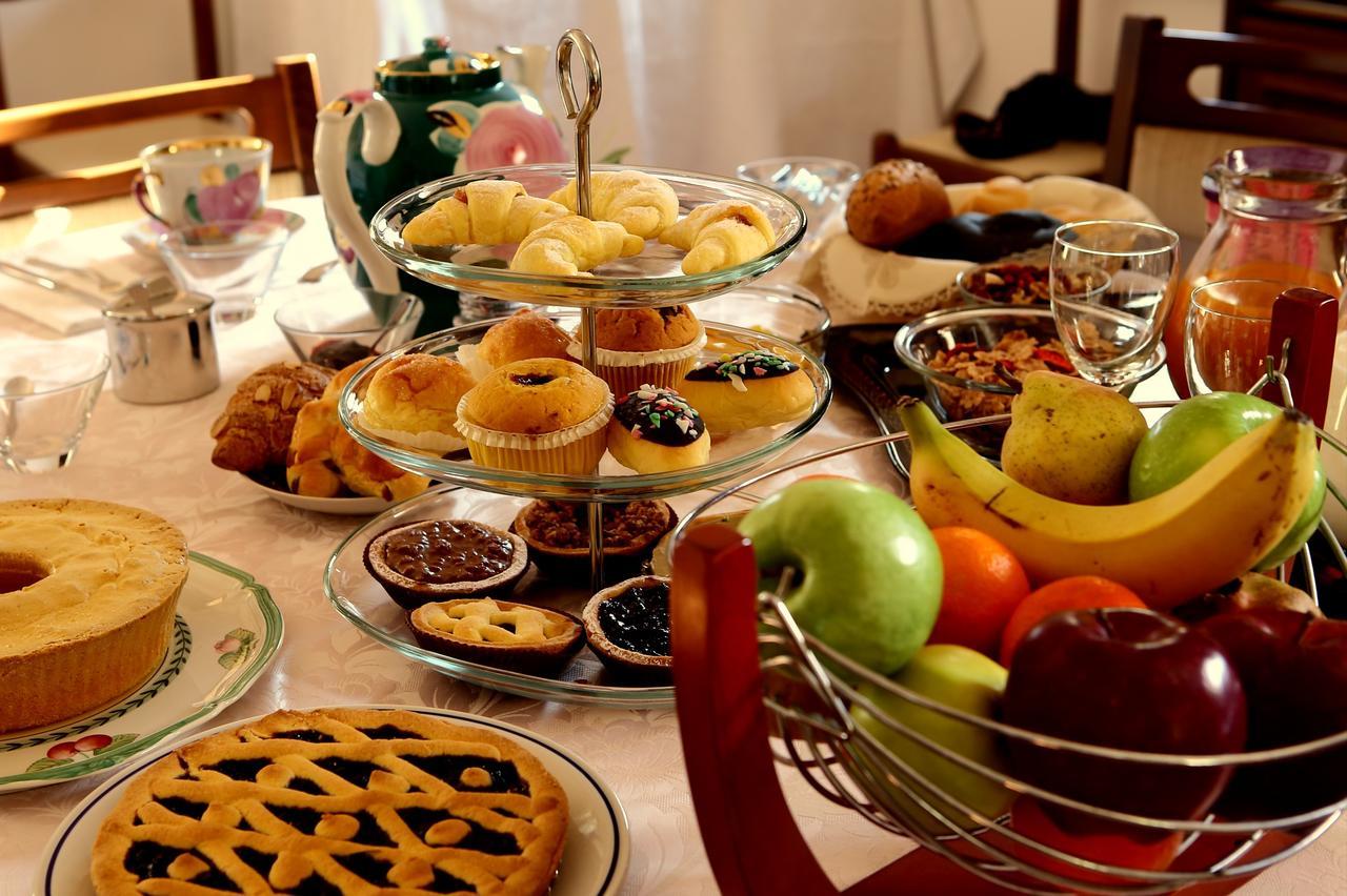 La Casa In Campagna Bed and Breakfast Cossignano Εξωτερικό φωτογραφία