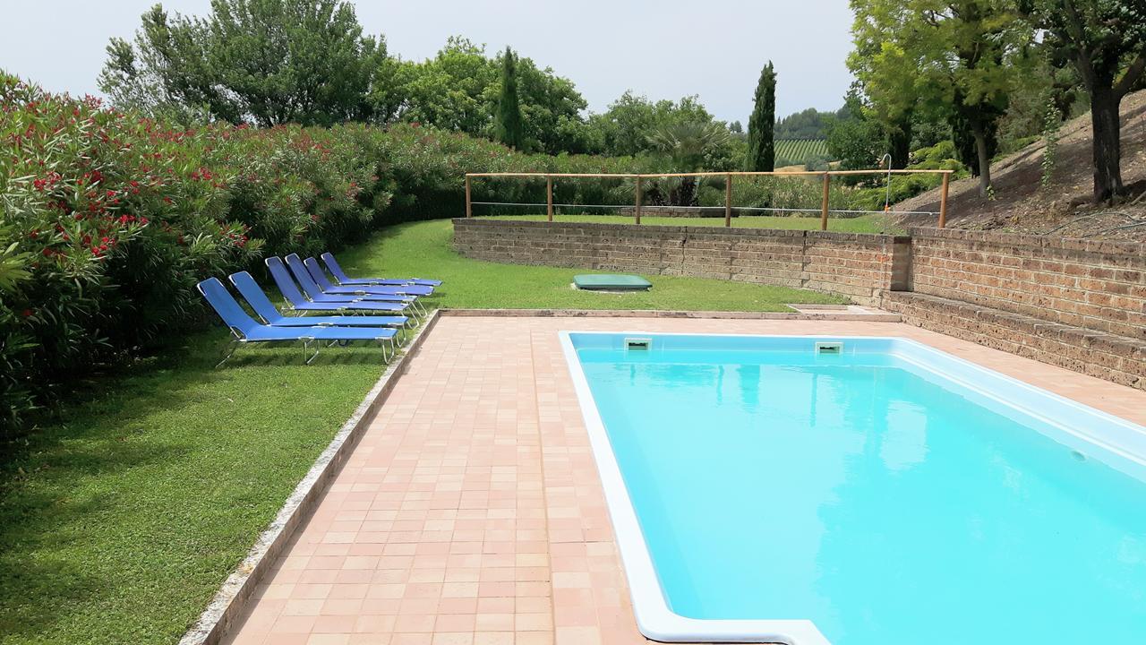 La Casa In Campagna Bed and Breakfast Cossignano Εξωτερικό φωτογραφία