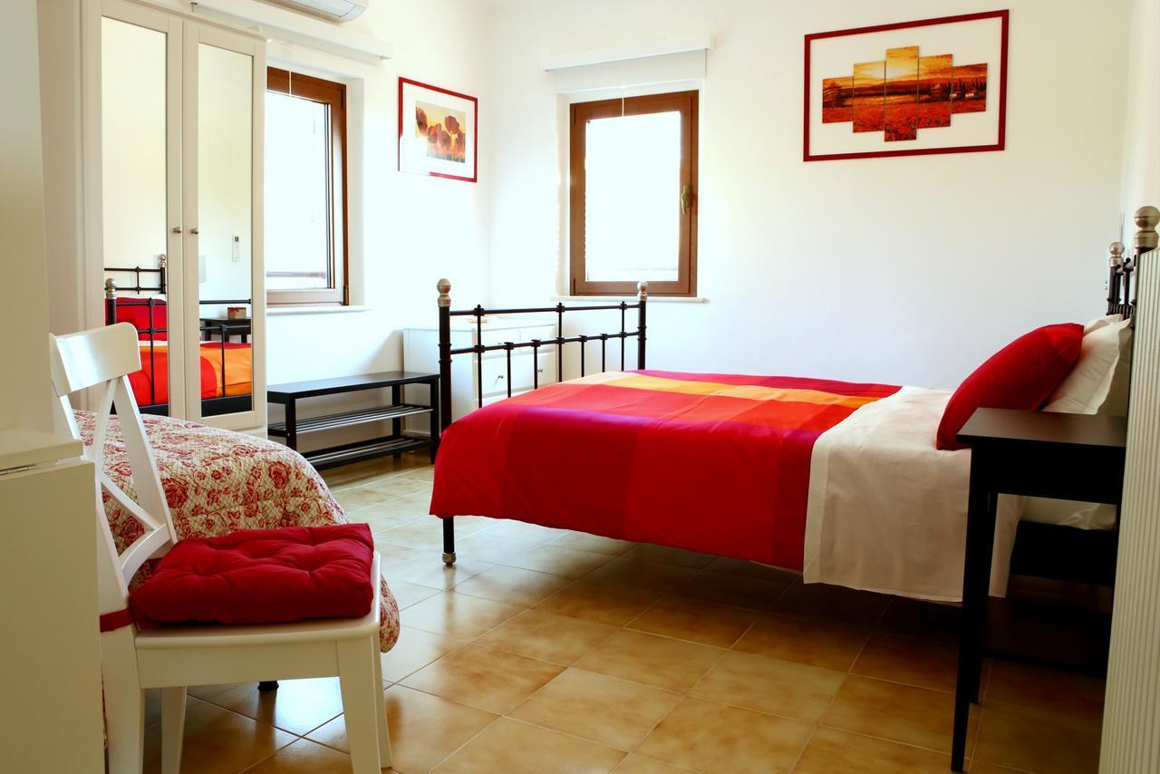 La Casa In Campagna Bed and Breakfast Cossignano Εξωτερικό φωτογραφία