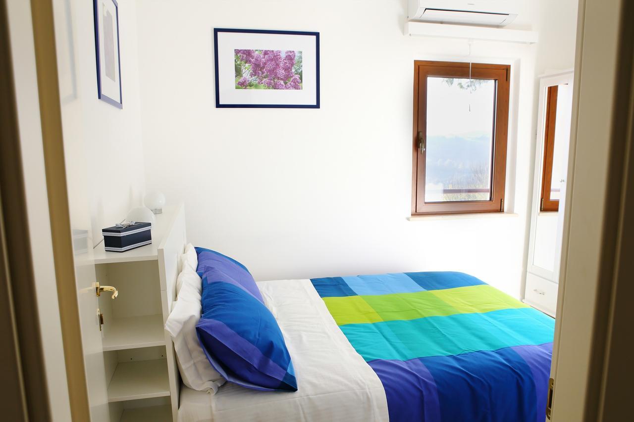 La Casa In Campagna Bed and Breakfast Cossignano Εξωτερικό φωτογραφία