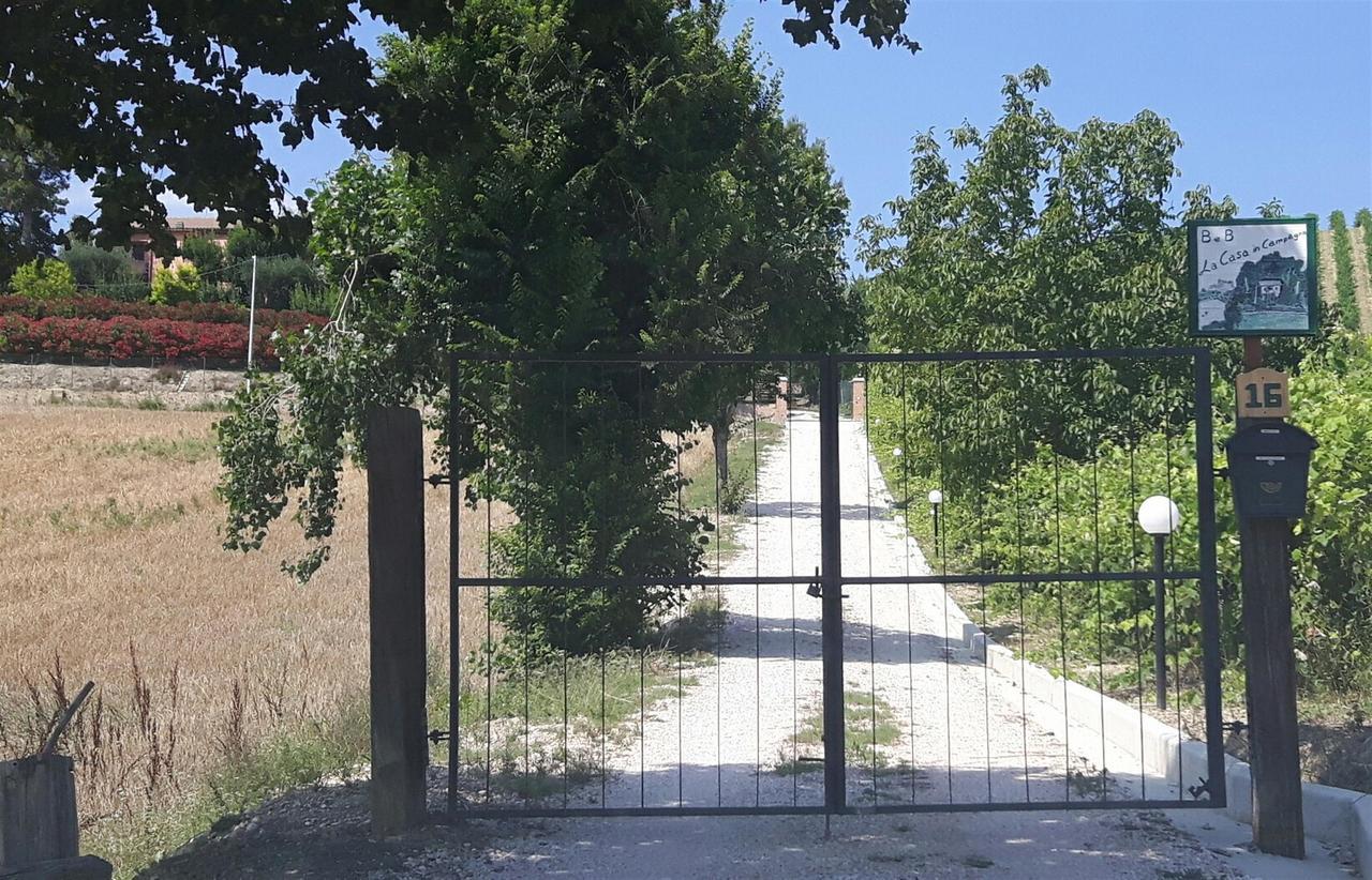La Casa In Campagna Bed and Breakfast Cossignano Εξωτερικό φωτογραφία