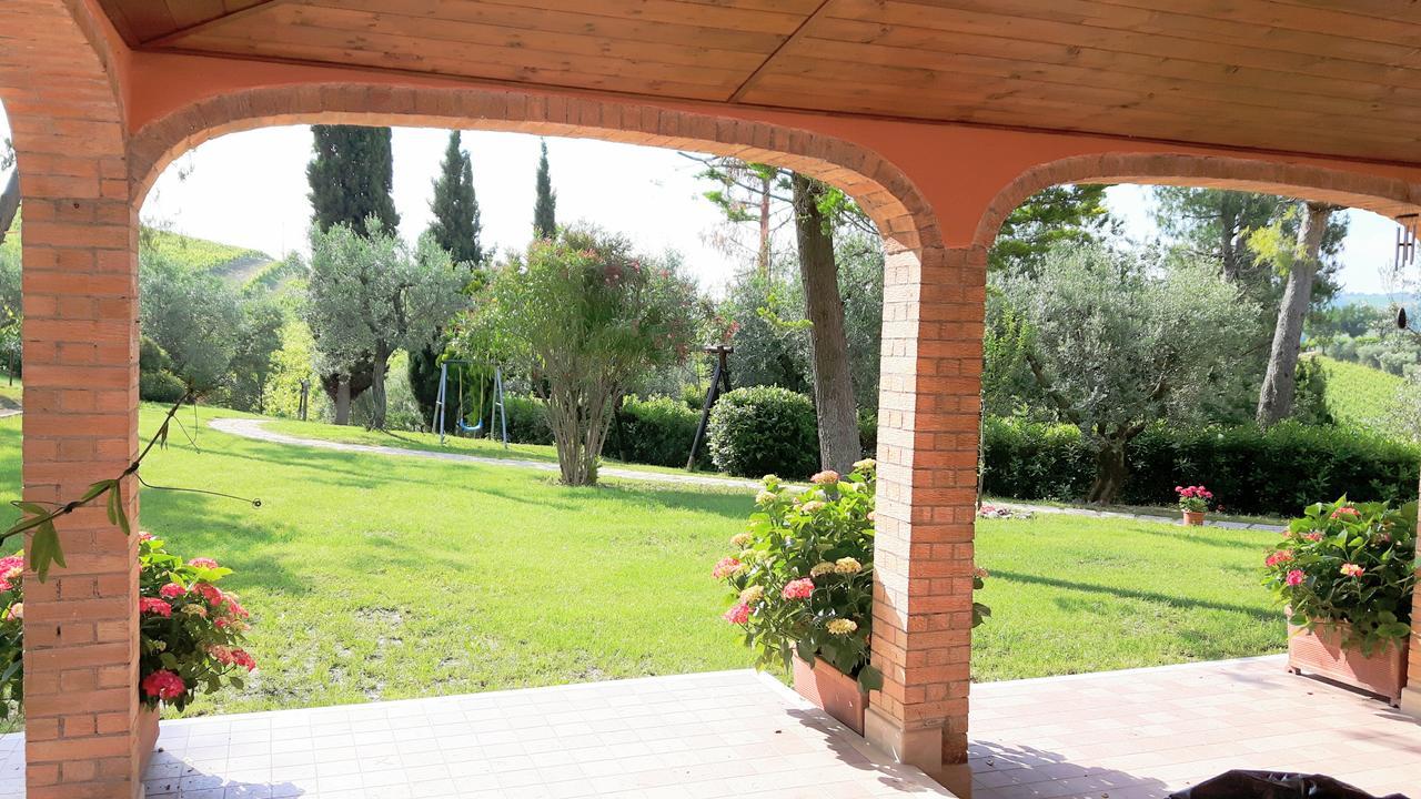 La Casa In Campagna Bed and Breakfast Cossignano Εξωτερικό φωτογραφία
