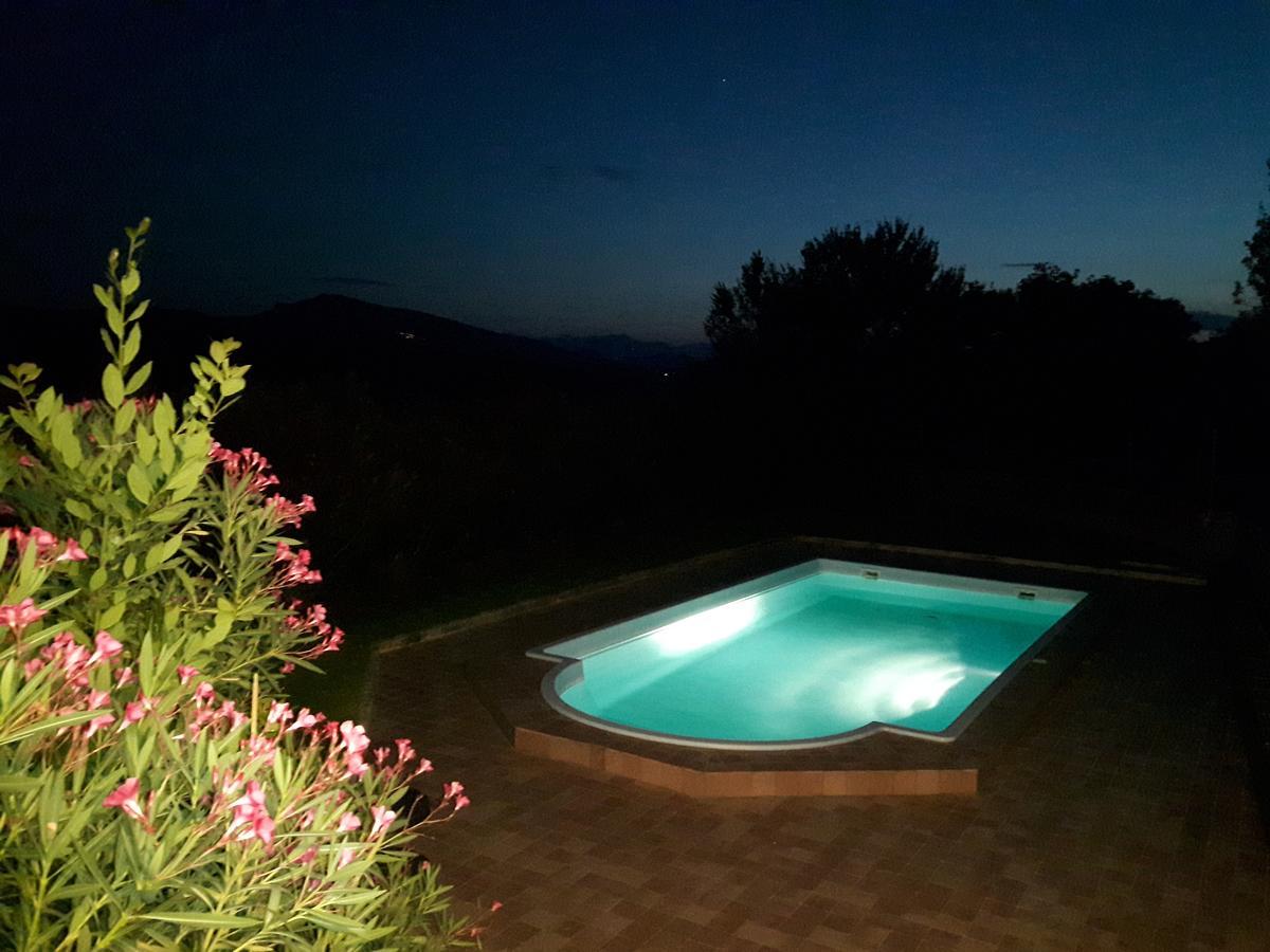 La Casa In Campagna Bed and Breakfast Cossignano Εξωτερικό φωτογραφία