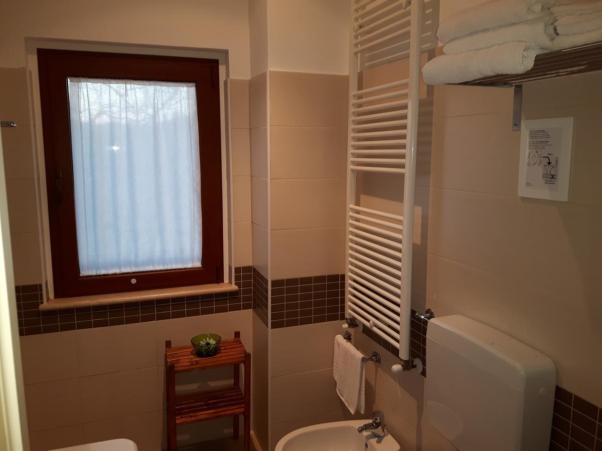 La Casa In Campagna Bed and Breakfast Cossignano Εξωτερικό φωτογραφία