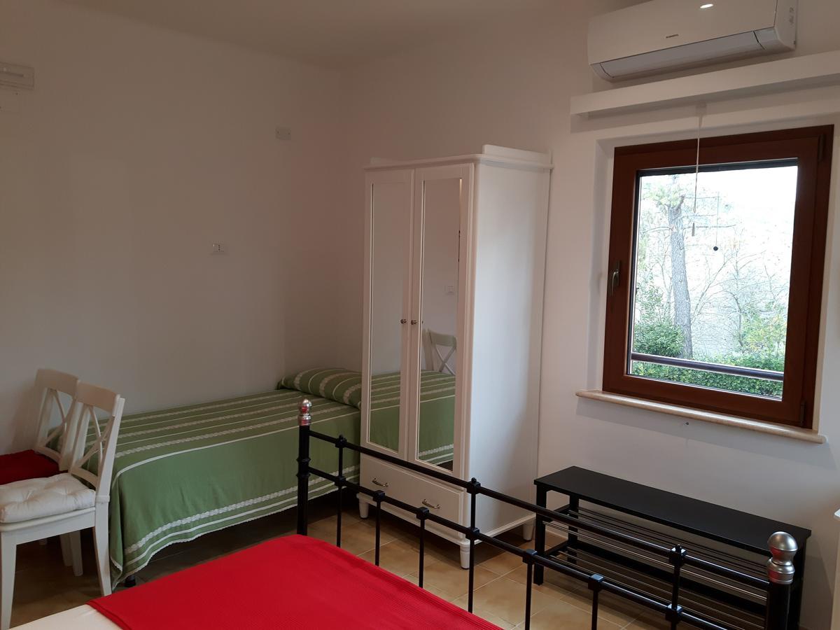 La Casa In Campagna Bed and Breakfast Cossignano Εξωτερικό φωτογραφία