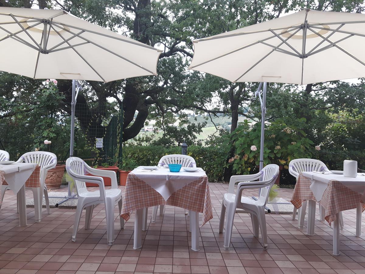La Casa In Campagna Bed and Breakfast Cossignano Εξωτερικό φωτογραφία