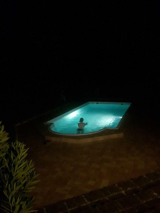 La Casa In Campagna Bed and Breakfast Cossignano Εξωτερικό φωτογραφία