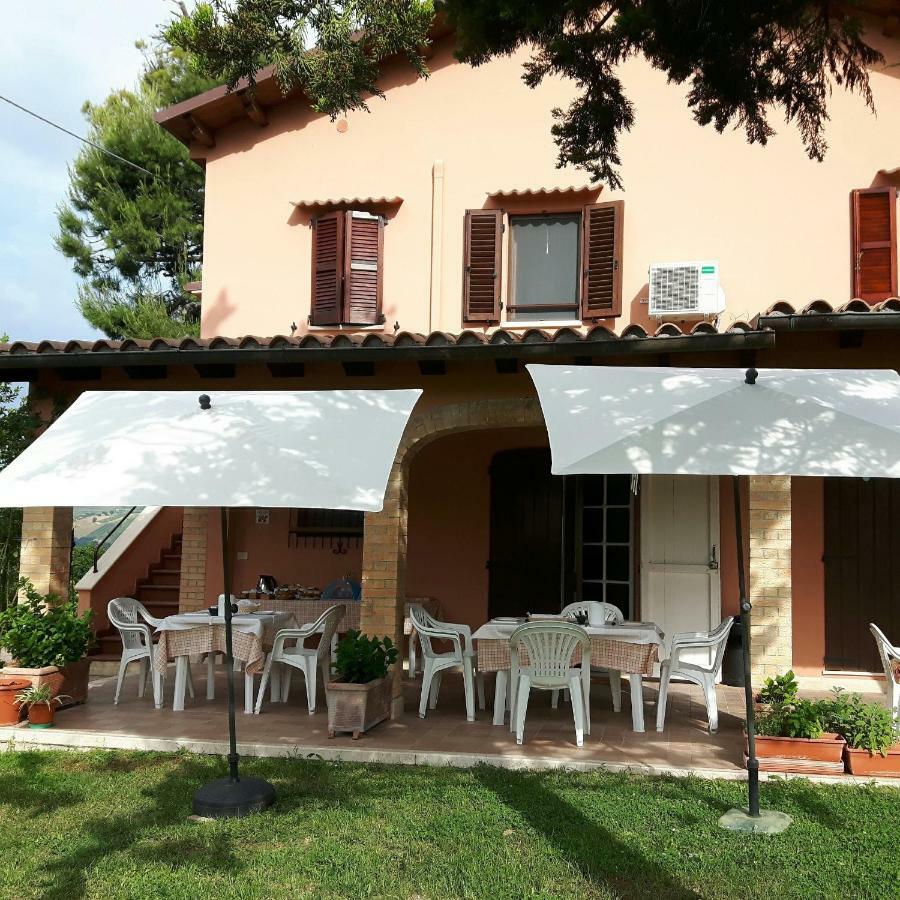 La Casa In Campagna Bed and Breakfast Cossignano Εξωτερικό φωτογραφία